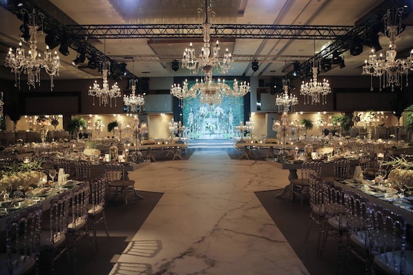 Banquet hall