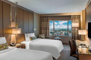 Biancheria da letto di alta qualità, minibar, cassaforte in camera