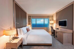 Premium bedding, minibar, in-room safe, desk