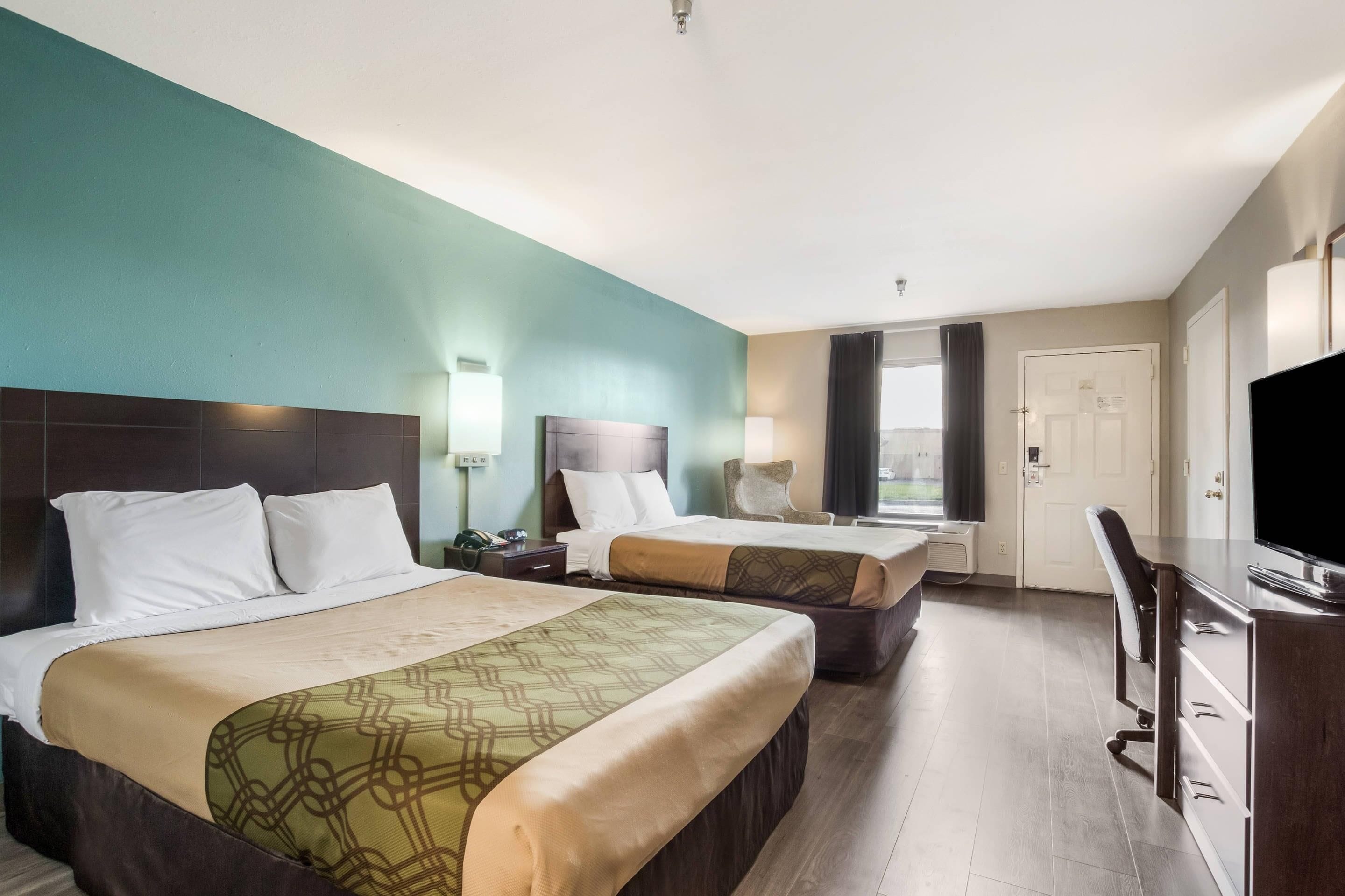 Tabla de planchar con plancha, camas extra, wifi gratis y ropa de cama 