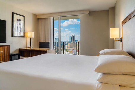 Hyatt Regency Miami - Image 25
