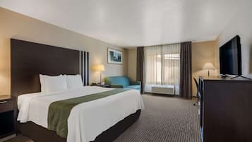 Iron/ironing board, free WiFi, bed sheets