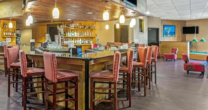 La Quinta Inn & Suites by Wyndham Salisbury