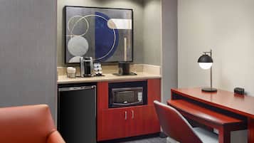 Suite, 1 Bedroom | Living area | TV, pay films