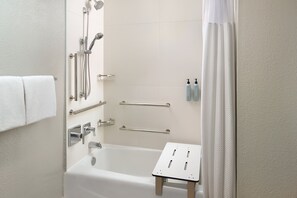 Combined shower/bathtub, eco-friendly toiletries, hair dryer, towels