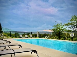 Pool - Travelodge by Wyndham Lake George NY (Lake George)