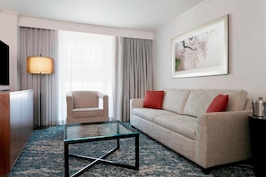 Suite, 1 Bedroom, Non Smoking | Egyptian cotton sheets, premium bedding, down comforters, pillowtop beds