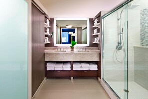 Egyptian cotton sheets, premium bedding, down comforters, pillowtop beds - The Westin Washington, D.C. City Center (Washington)