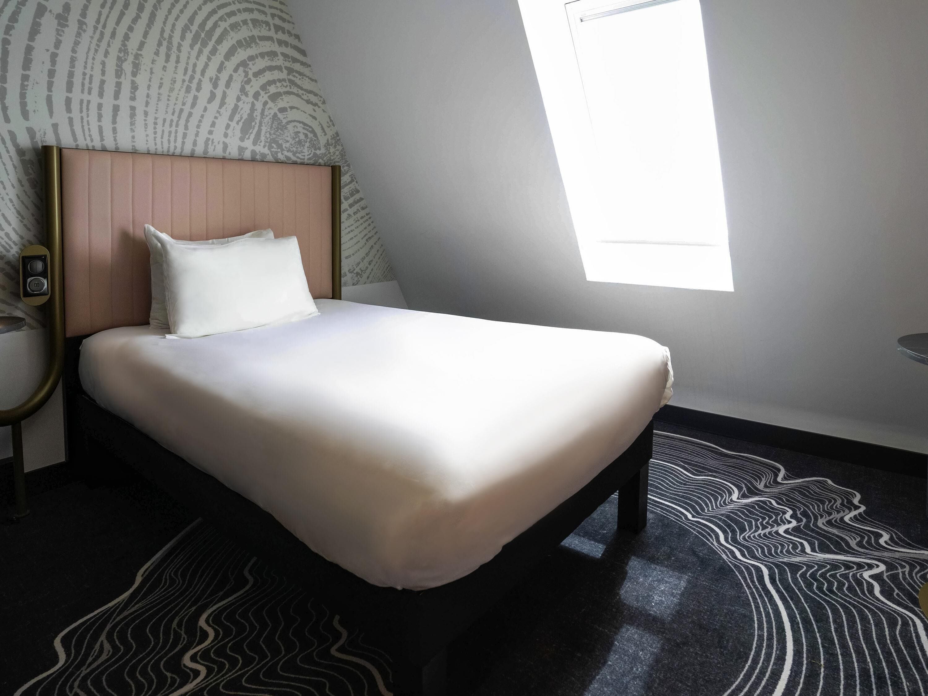 standard room, 1 single bed | 2 bedrooms, premium bedding, in-room safe, individually furnished