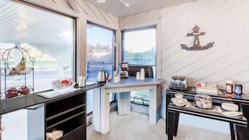 Petit déjeuner continental compris