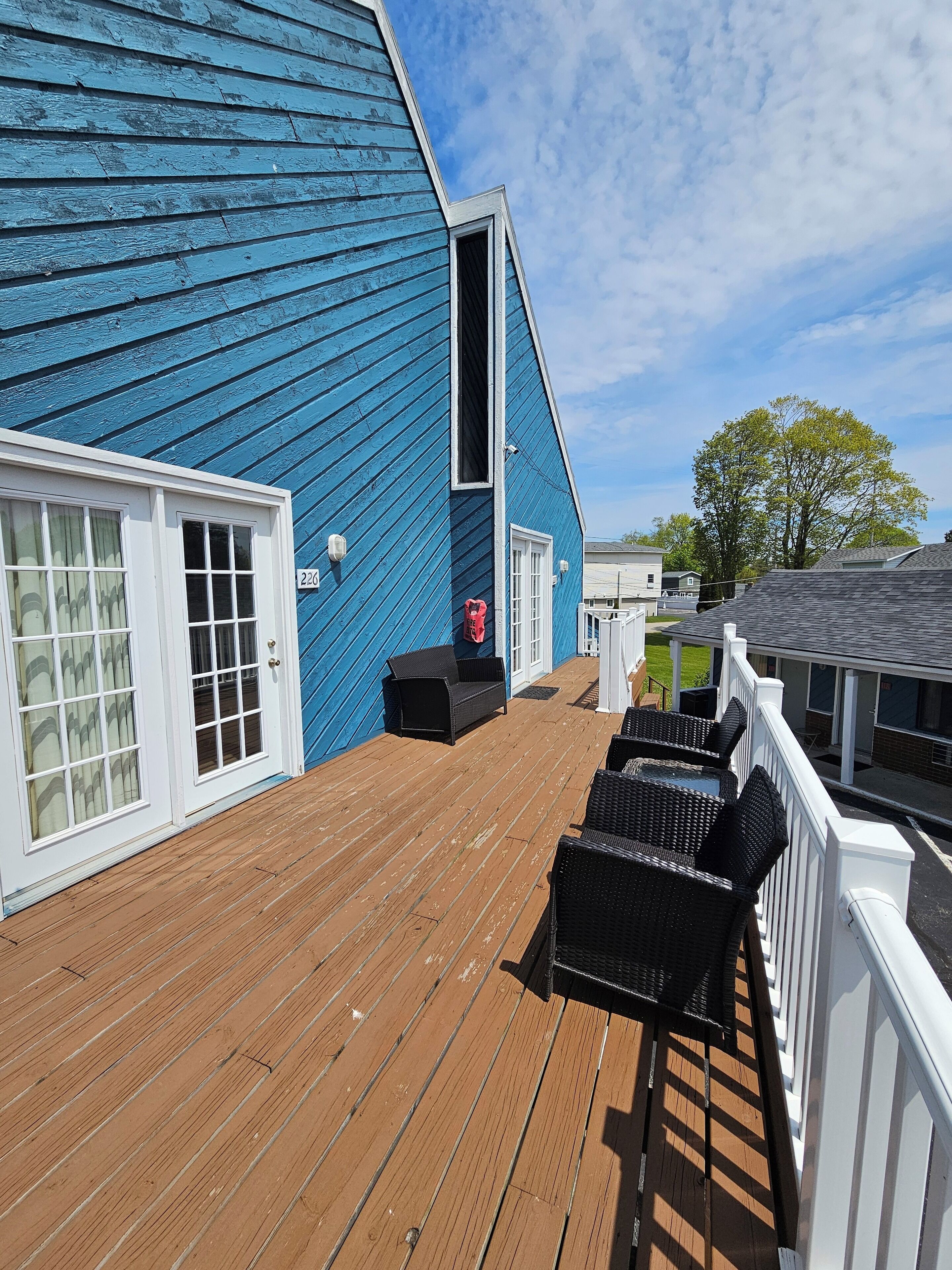 Bàn, bàn ủi/dụng cụ ủi quần áo, truy cập Internet không dây miễn phí 