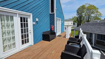 Bàn, bàn ủi/dụng cụ ủi quần áo, truy cập Internet không dây miễn phí