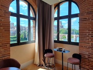 Minibar, desk, blackout drapes, soundproofing