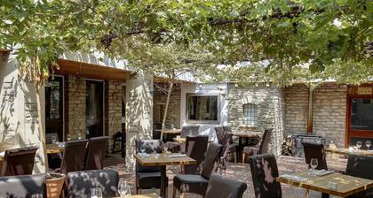 Best Western Compass Inn