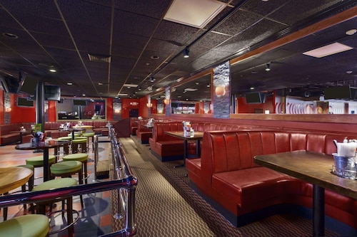 Ramada by Wyndham Rochelle Park Near Paramus