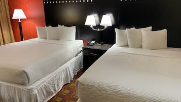 Quarto standard, 2 camas Queen, para não fumantes | Ferros/tábuas de passar roupa, berços grátis