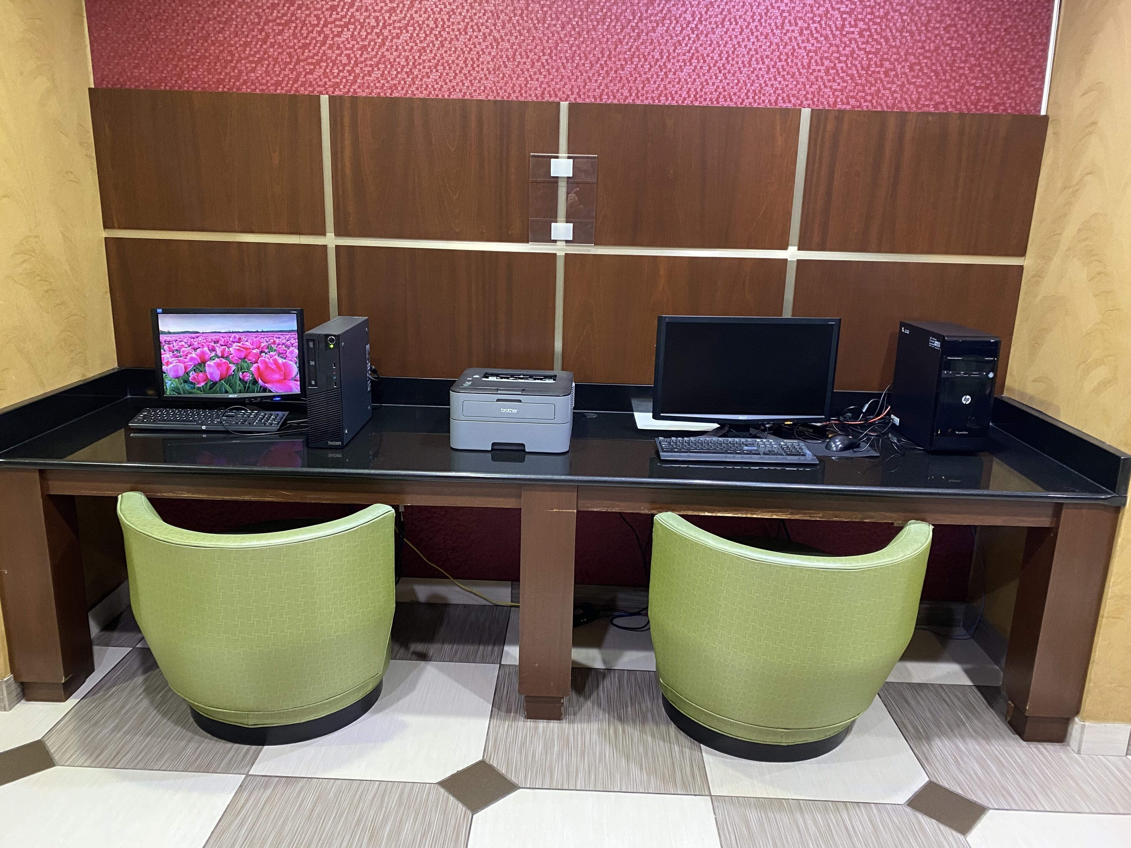 Foto - Ramada by Wyndham Rochelle Park Near Paramus