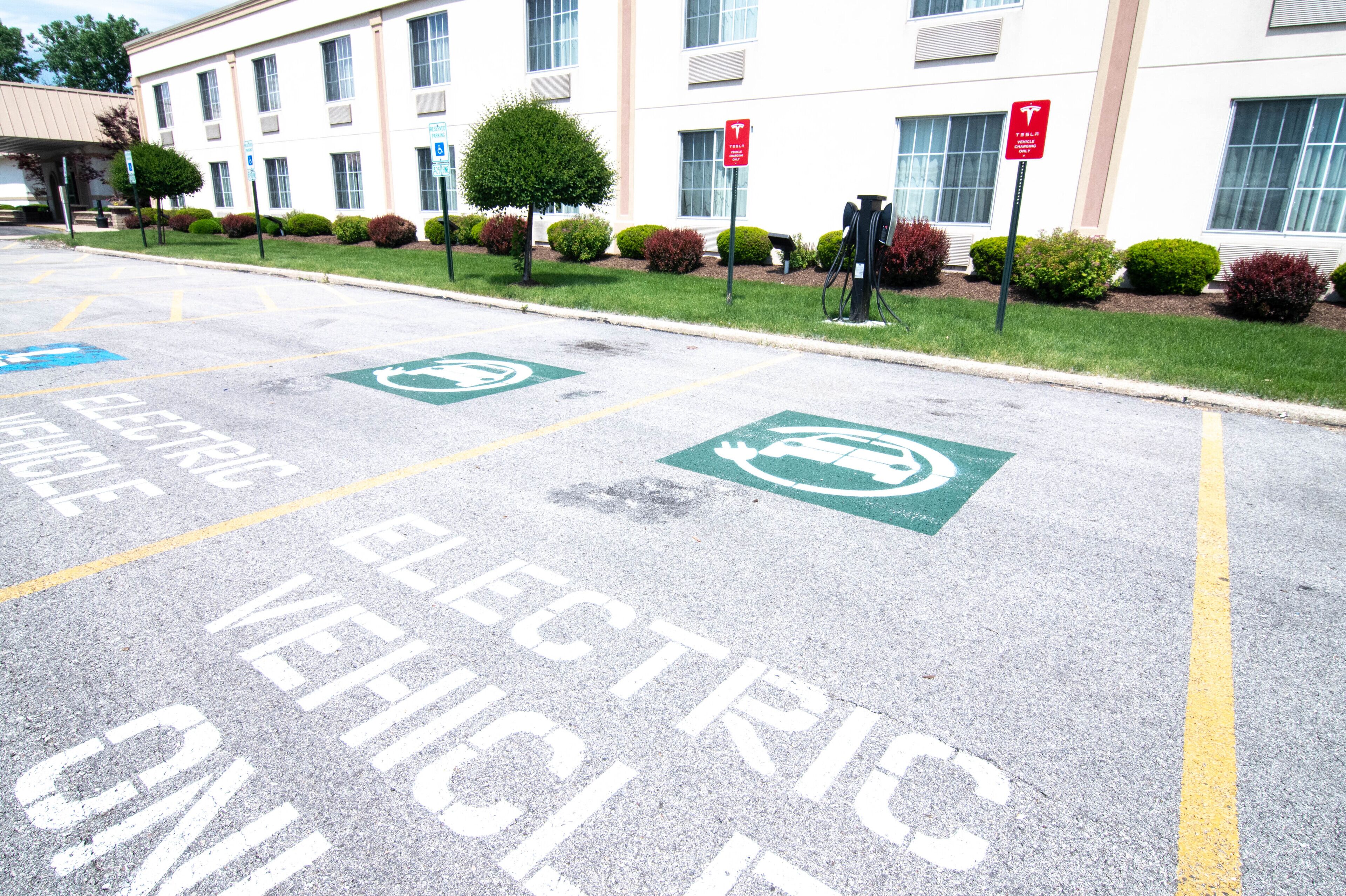 Foto - Clarion Inn Elmhurst - Oak Brook near I-88, I-290, I-294