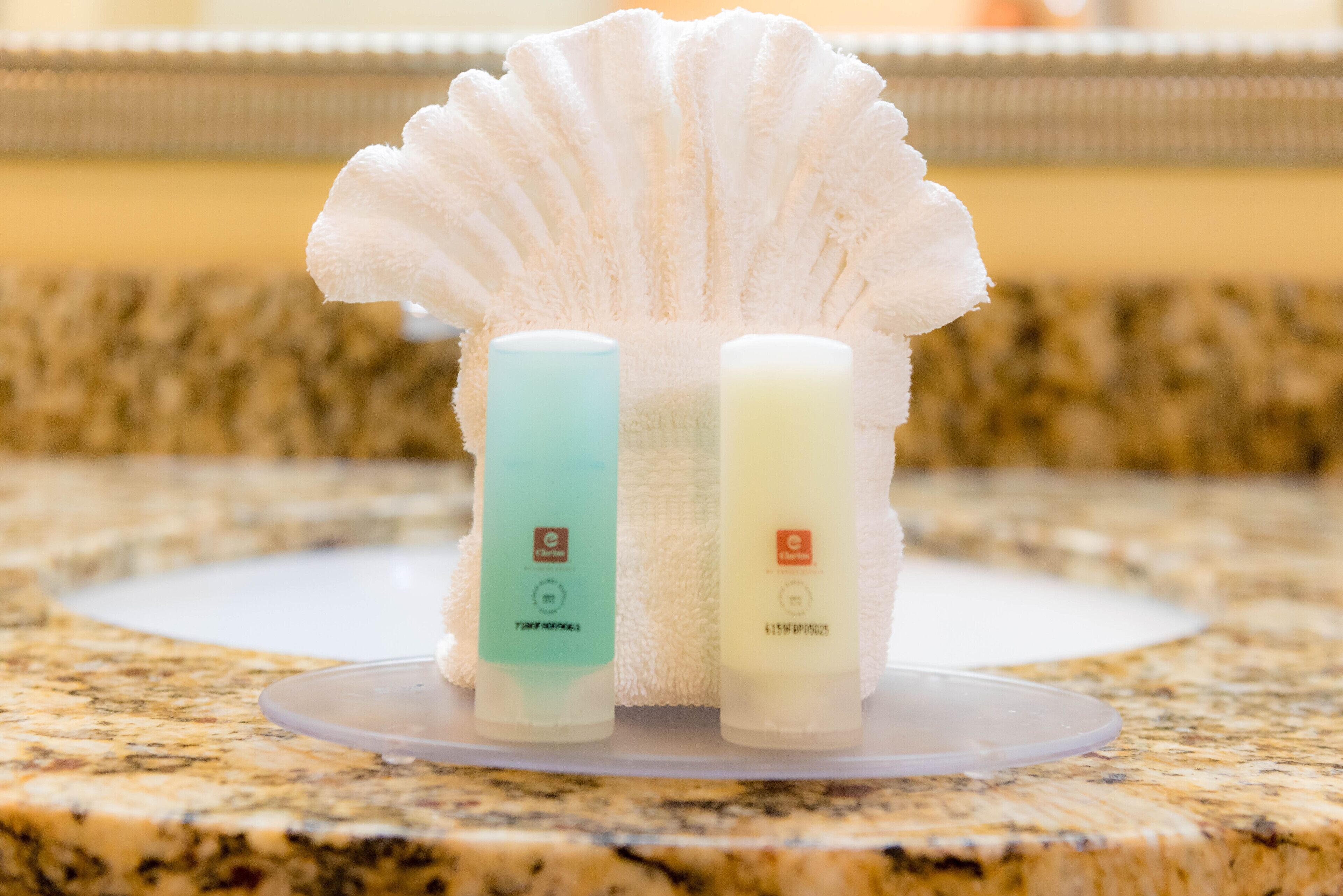 Foto - Clarion Inn Elmhurst - Oak Brook near I-88, I-290, I-294