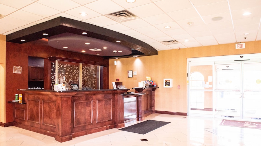 Clarion Inn Elmhurst - Oak Brook near I-88, I-290, I-294