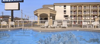 Days Inn by Wyndham Apple Valley Pigeon Forge/Sevierville