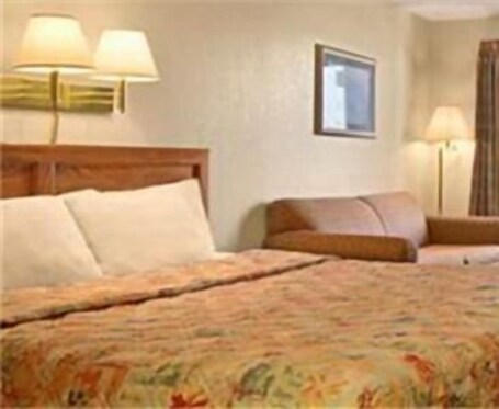 Days Inn by Wyndham Apple Valley Pigeon Forge Sevierville - Image 13