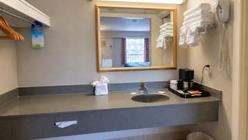 Ensemble douche/baignoire, articles de toilette écologiques