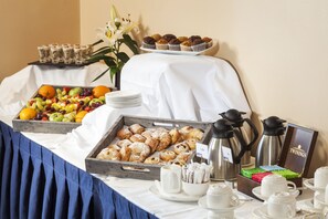 Thức ăn và đồ uống