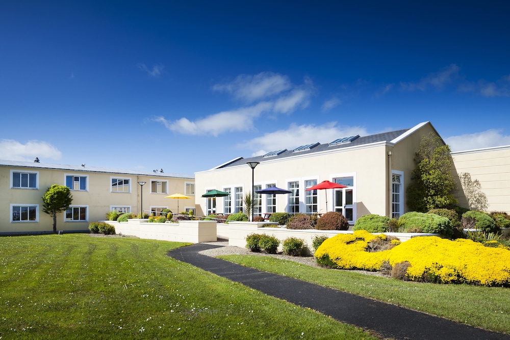 Park Inn By Radisson Shannon Airport by null
