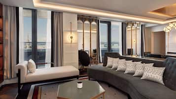 Presidential Suite | Living area | 49-inch LCD TV with digital channels, TV, MP3 dock