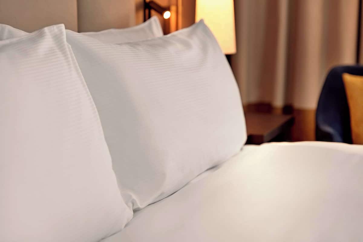 1 bedroom, premium bedding, in-room safe, laptop workspace
