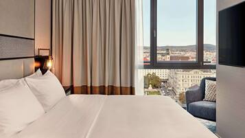 Suite, 1 Bedroom (Park) | View from room