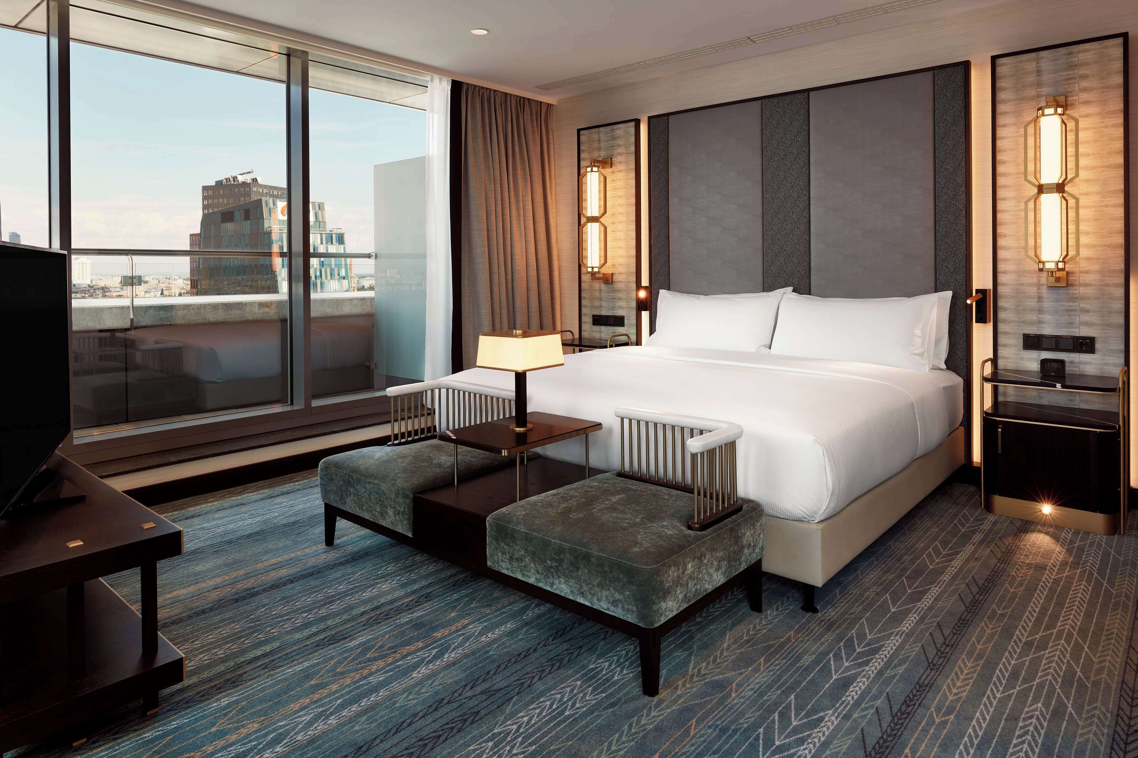 Presidential Suite | Premium bedding, in-room safe, laptop workspace, blackout curtains