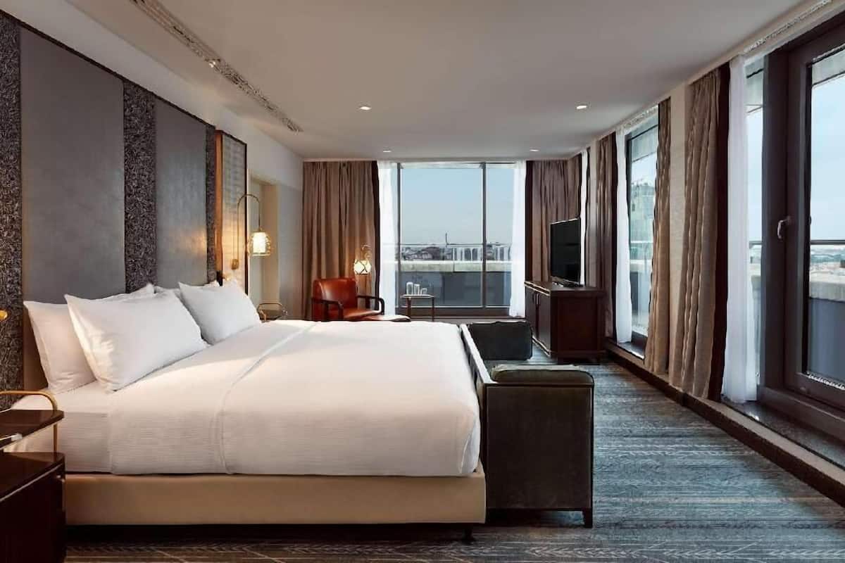 Biancheria da letto di alta qualità, cassaforte in camera