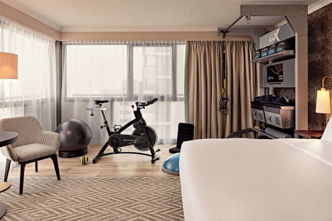 Premium bedding, in-room safe, laptop workspace, blackout drapes