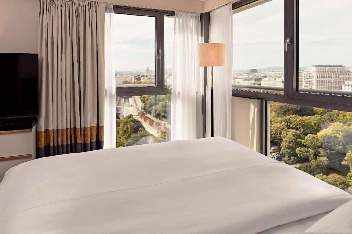 Biancheria da letto di alta qualità, cassaforte in camera