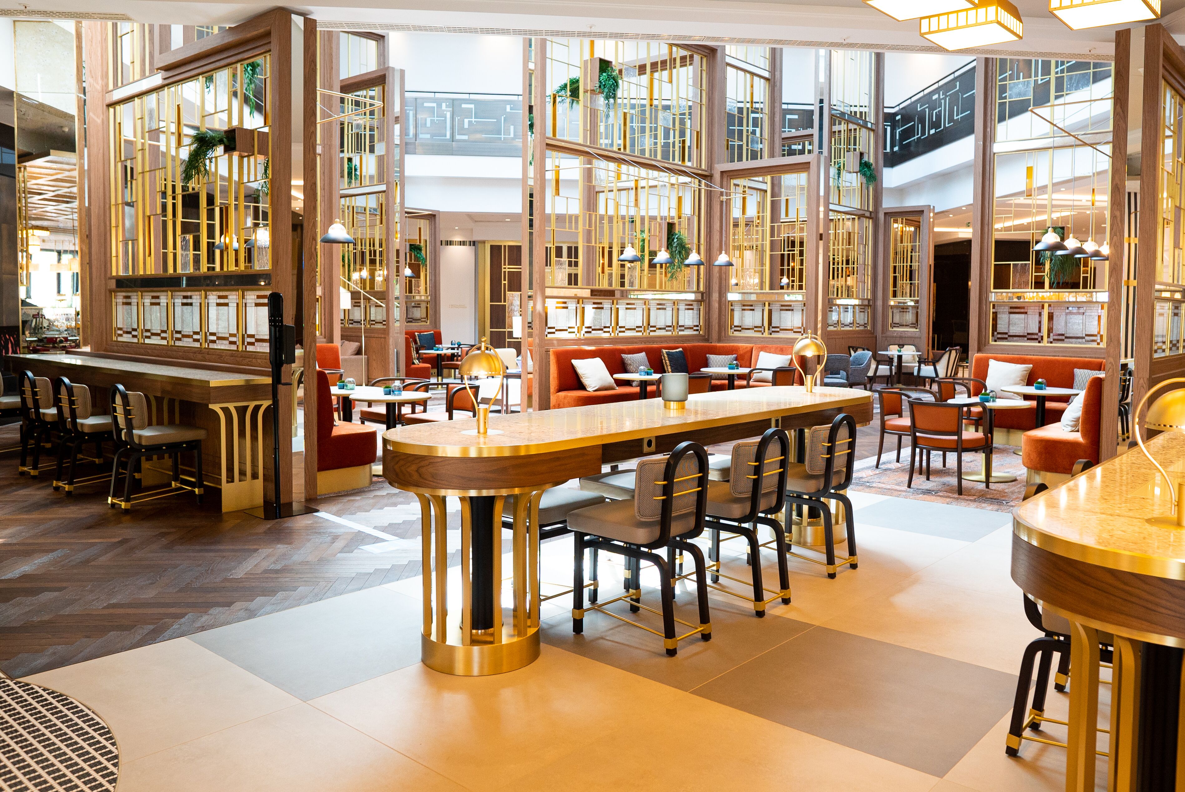 serves lunch and dinner