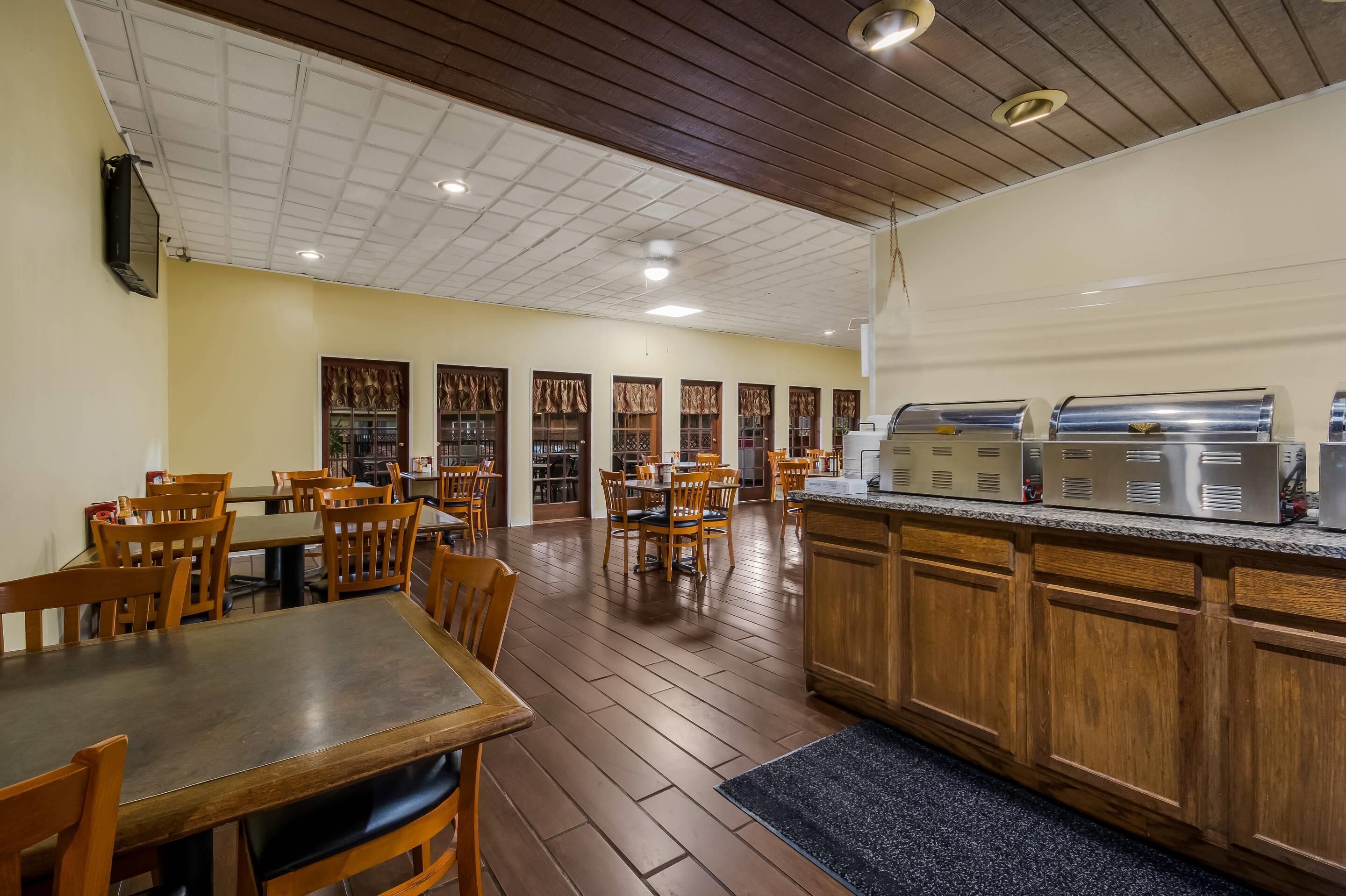 包含每日自助早餐