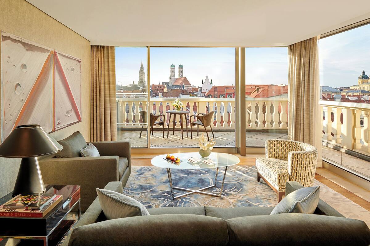 Panoramic Suite | Premium bedding, down comforters, minibar, in-room safe