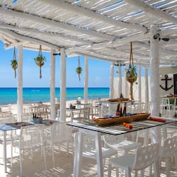 9 restaurants, breakfast, lunch, dinner served; international cuisine