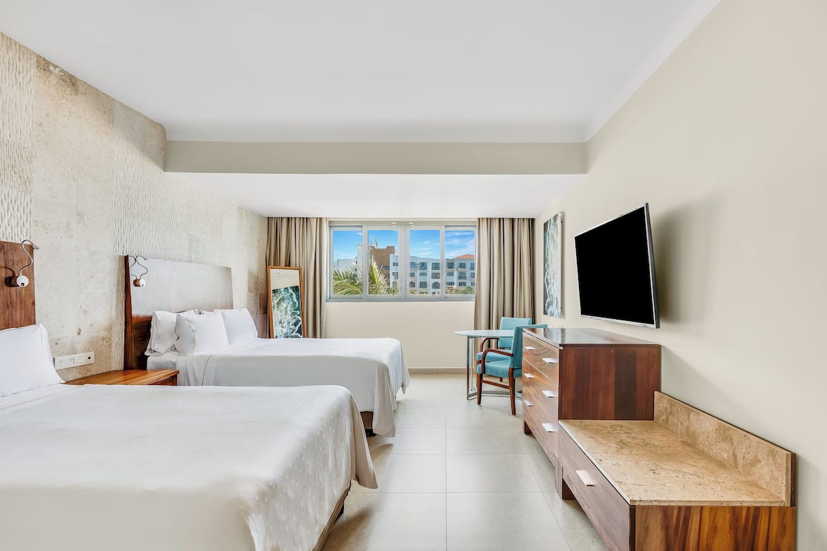 Premium bedding, down duvets, pillow-top beds, minibar