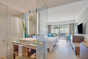 Premium Room, 1 King Bed (with Plunge Pool) | Bathroom sink