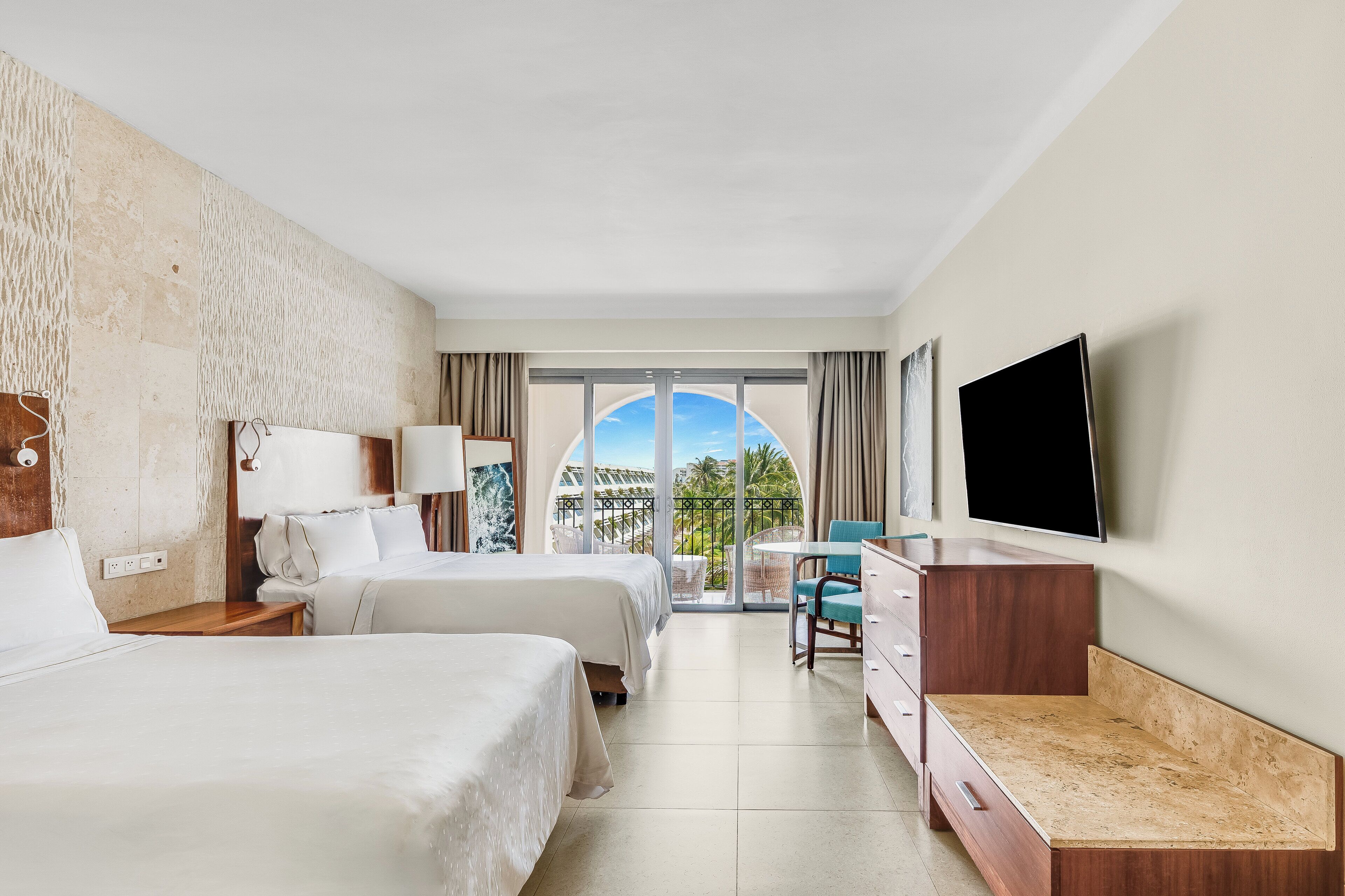 Premium Room, 2 Double Beds, Non Smoking, Garden View | Premium bedding, down comforters, pillowtop beds, minibar