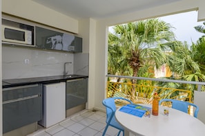 Maisonette | Eigene Kochnische