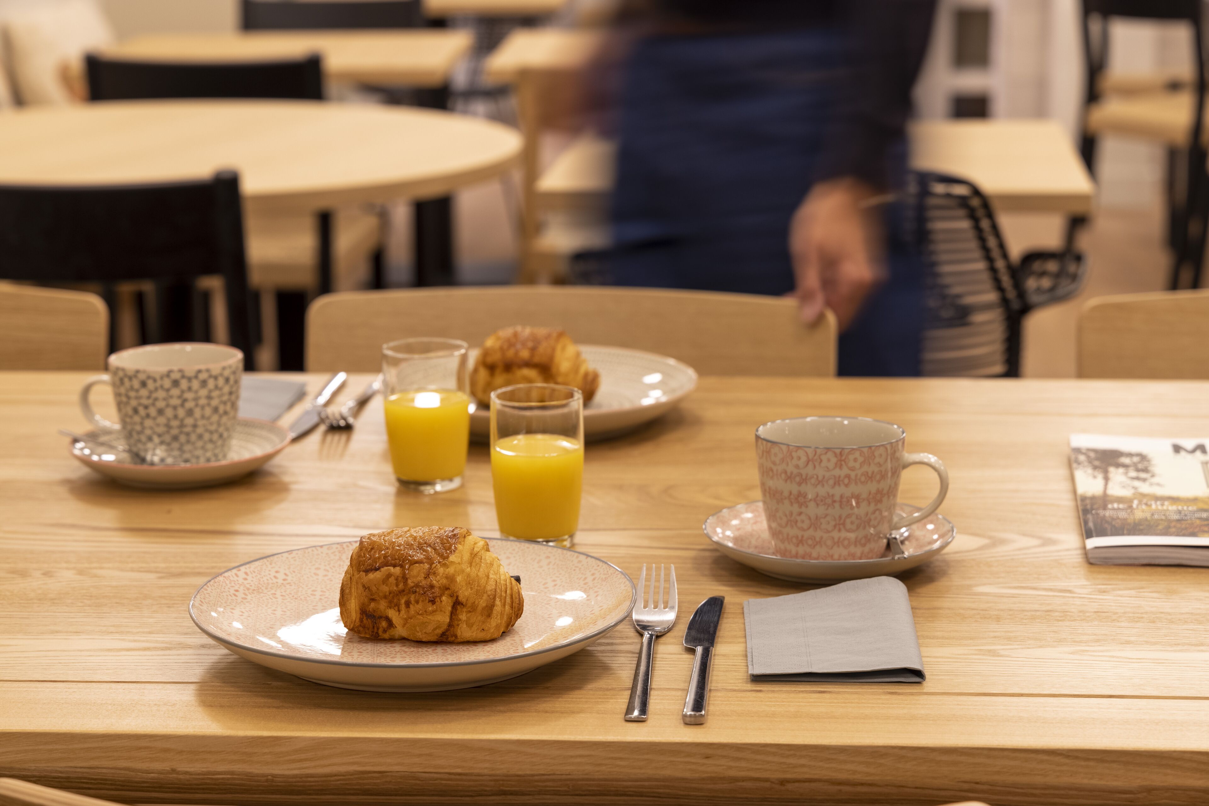 daily continental breakfast (eur 18 per person)