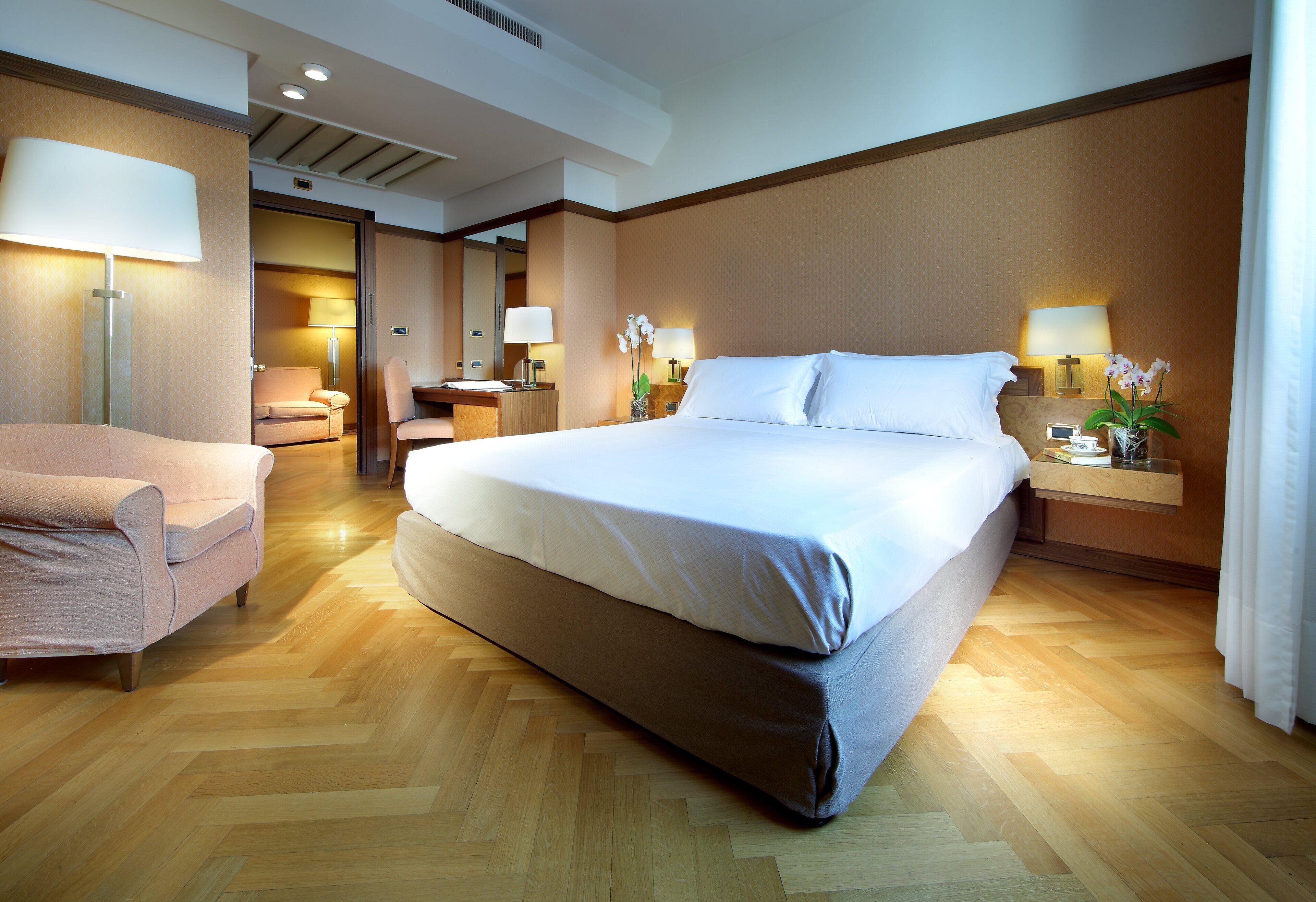 1 bedroom, minibar, in-room safe, desk