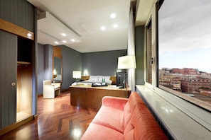 Minibar, coffre-fort, bureau, accès au Wi-Fi (inclus)
