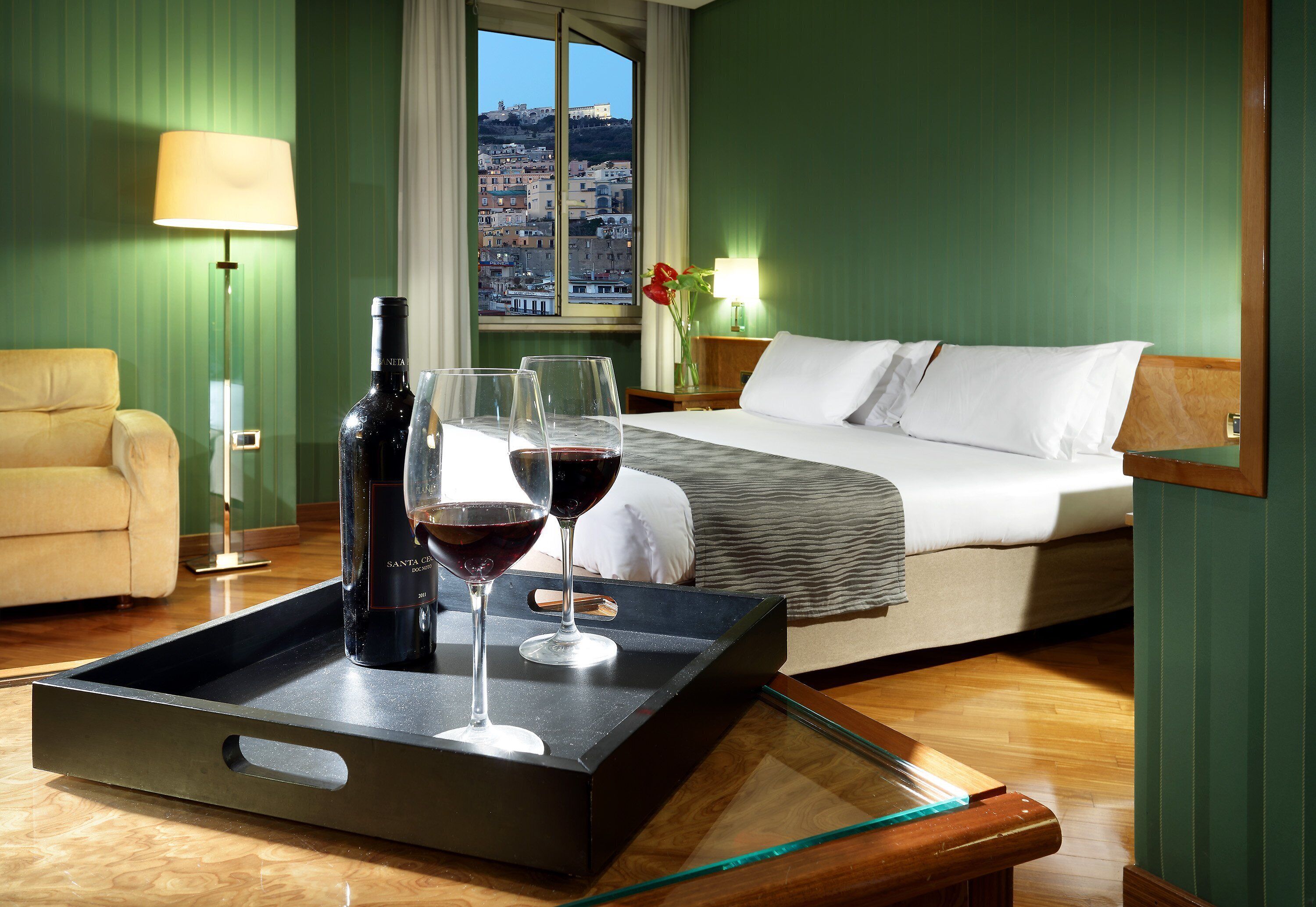 1 bedroom, minibar, in-room safe, desk