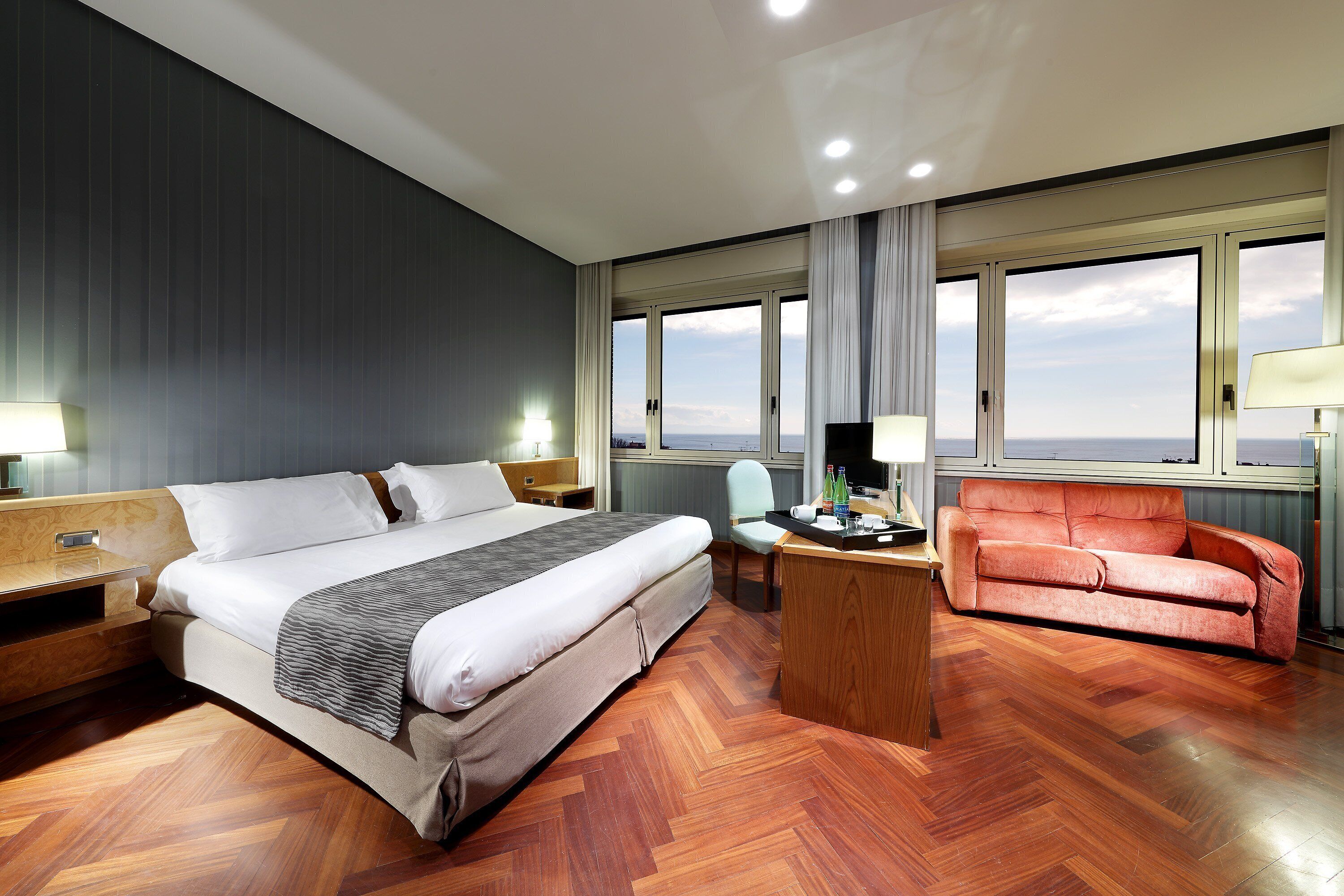 1 bedroom, minibar, in-room safe, desk