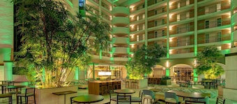 Embassy Suites by Hilton Jacksonville Baymeadows